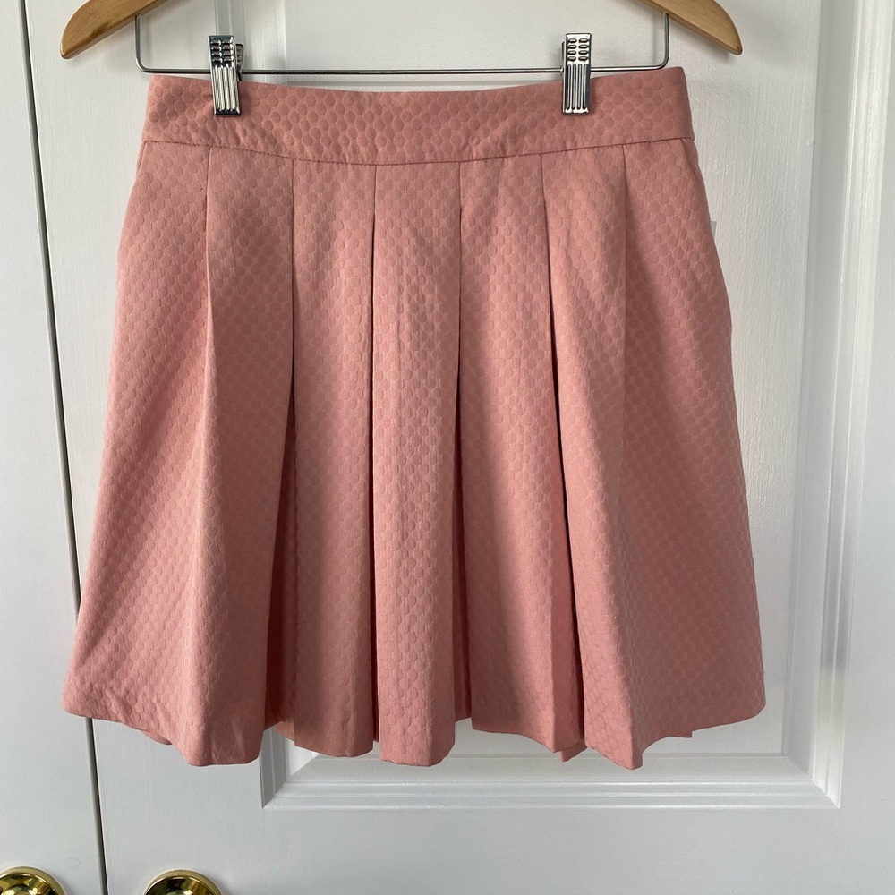 Elle Pink Textured Pleated Skirt